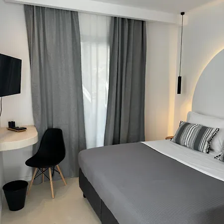 Angelo Estate Santorini 佩里萨