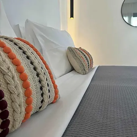 Angelo Boutique Santorini Apart Otel 4*